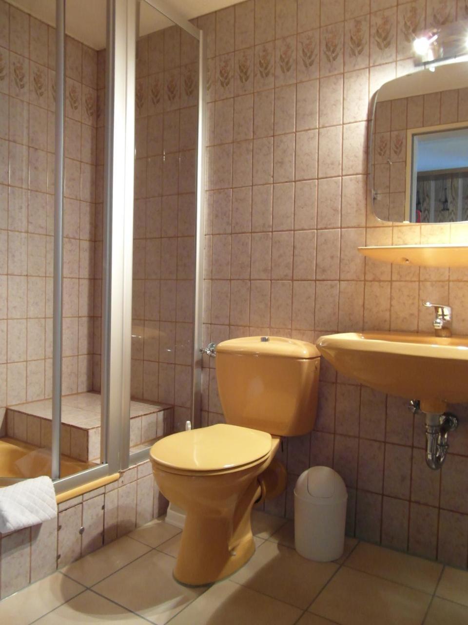 Altstadt Hotel Cochem Bagian luar foto